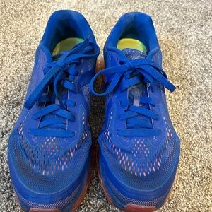 Nike Blue Mesh Sneakers for Athletic Performance